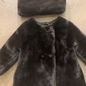 Kids fur coat with neck warmer